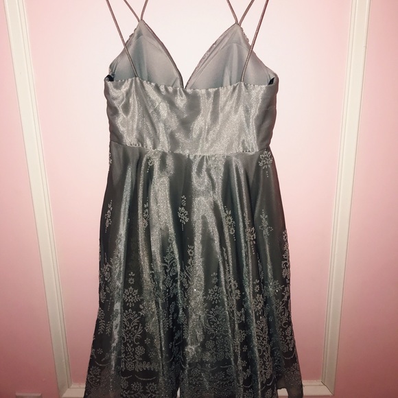 Gray shimmer beaded dress - Picture 3 of 5